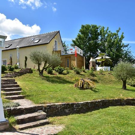 Superb Holiday Home Near The Beach Quinéville 外观 照片
