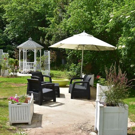 Superb Holiday Home Near The Beach Quinéville 外观 照片